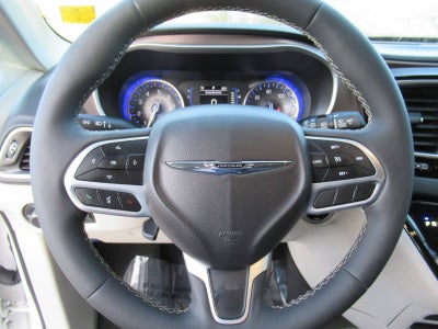 2024 Chrysler Voyager LX