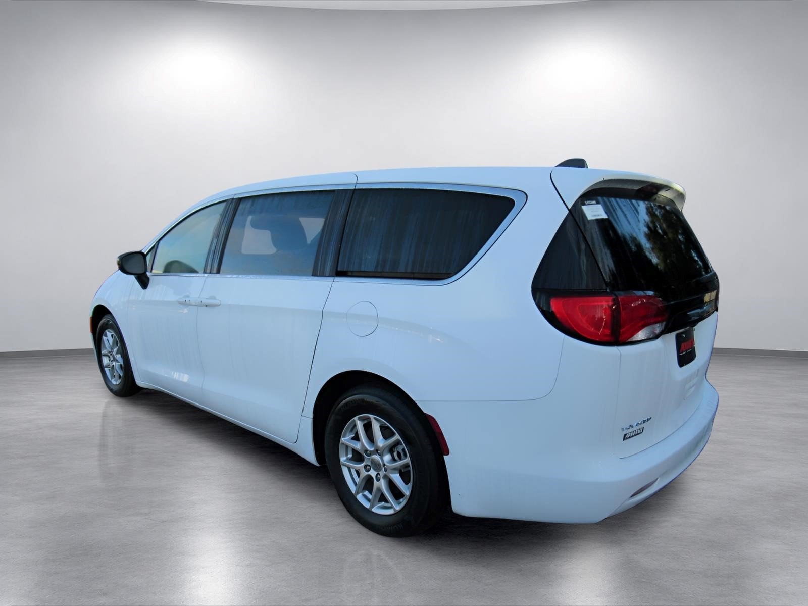 2024 Chrysler Voyager LX