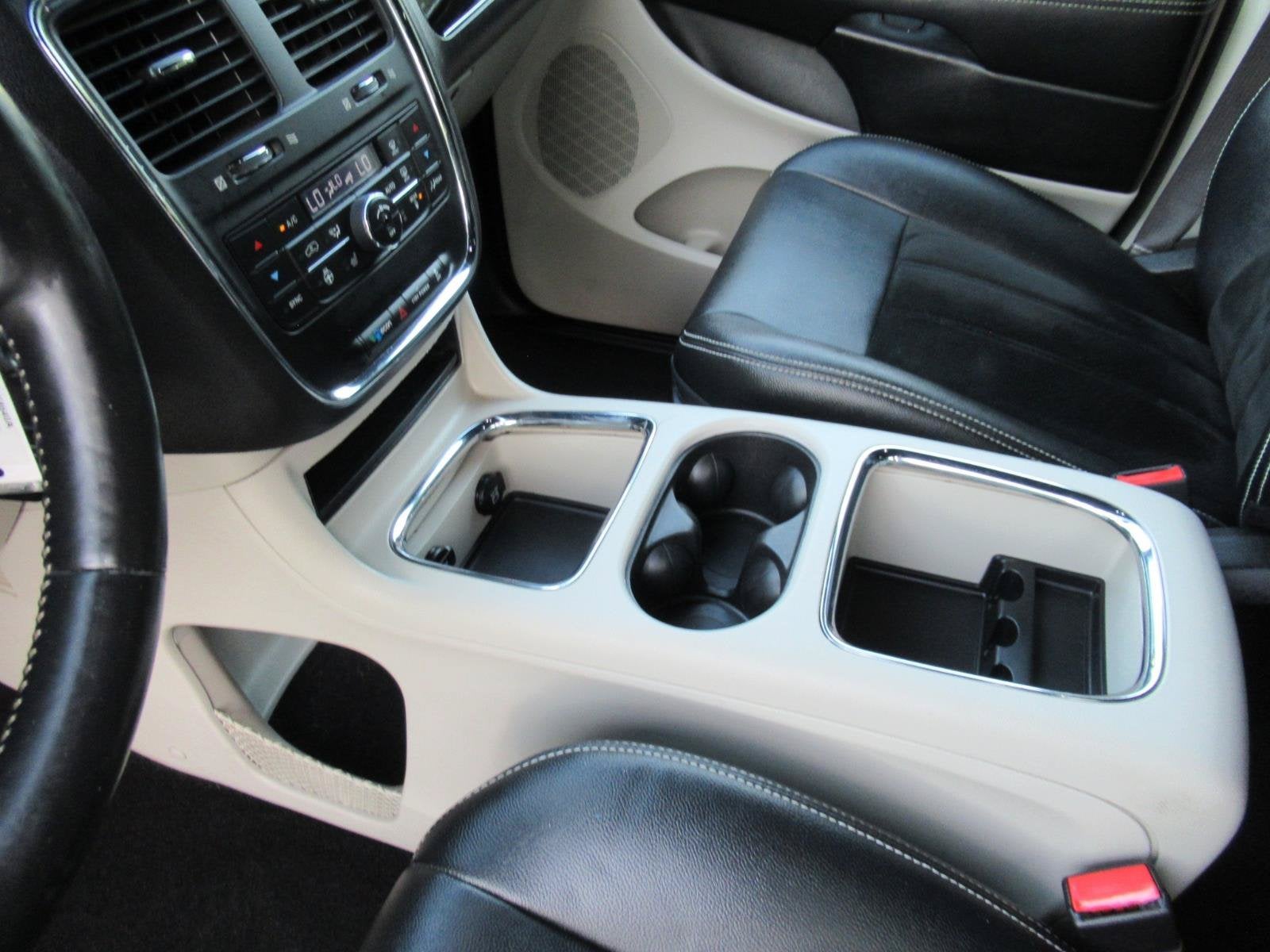 2015 Dodge Grand Caravan SXT Plus